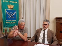 Il Capitano, la guardia di sfondamento, il cecchino e i sognatori di sempre