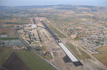 Dell’aeroporto di Comiso si preoccupano più a Catania che da noi nel ragusano