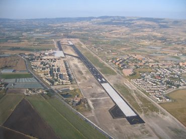 Dell’aeroporto di Comiso si preoccupano più a Catania che da noi nel ragusano