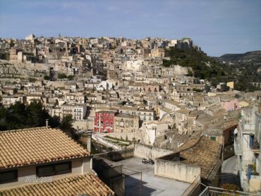 Ragusa Credito Sviluppo 2026, un altro disperato tentativo dell’amministrazione per sostenere e stimolare il tessuto economico del centro di Ragusa
