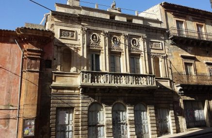 Territorio Ragusa: “Si rinnova il Teatro Tenda, si ignora il Teatro della Concordia”