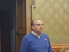 Il caso politico: il PD invita Massari a lasciare il gruppo consiliare, Massari esegue, D’Asta ammette che non rifarebbe la stessa scelta e apre all’ex compagno capogruppo