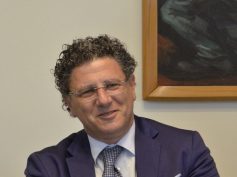 Gli auguri e il saluto del Commissario Ficarra
