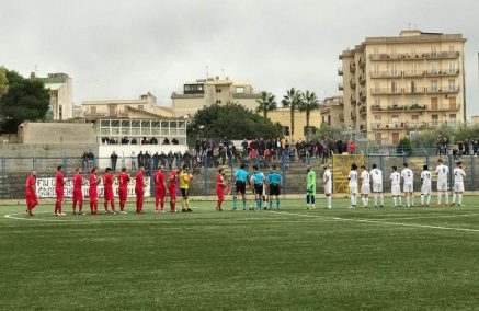 Il Ragusa Calcio vince a Frigintini e mantiene la vetta della classifica