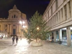 Senza luce