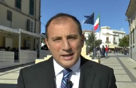 Nello Dipasquale augura Buon Natale e Felice Anno Nuovo e dice la sua sulle questioni emergenti