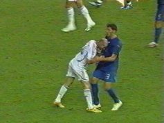 Ancora intemperanze degli utenti all’assessorato servizi sociali, alla Zidane
