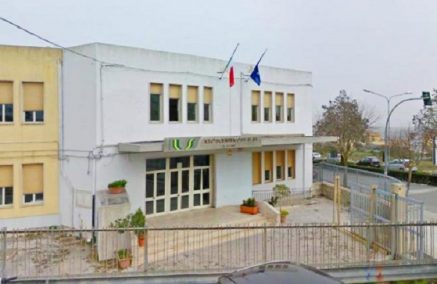 Il Liceo scientifico “E. Fermi” dona al Comune una ricerca storica sul patrimonio culturale del territorio ibleo