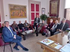 Una delegazione dei Maestri di Lavoro di Ragusa dal sindaco Cassì per gli auguri di Pasqua