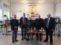 L’assessore Iacono festeggia i 90 anni della maestra ragusana Carmela Iacono