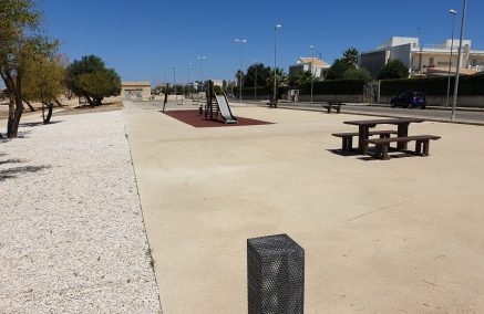 La vasta area comunale di via Ramelli attrezzata a verde pubblico