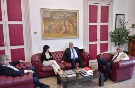 Il questore Salvatore La Rosa in visita di commiato al Sindaco Cassì