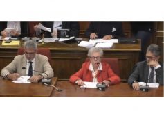 Il documento della Consulta Femminile di Ragusa, a sostegno delle donne e dei bambini curdi, del loro popolo presentato e condiviso in Consiglio Comunale