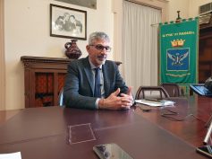 Non solo sabbia rovente a Palazzo dell’Aquila, anche venti di guerra