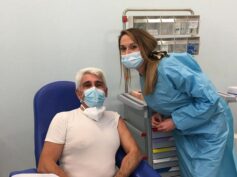 ASP Ragusa, primo giorno di vaccinazioni COVID, 250 gli operatori sanitari che hanno ricevuto la prima dose