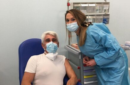 ASP Ragusa, primo giorno di vaccinazioni COVID, 250 gli operatori sanitari che hanno ricevuto la prima dose