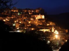 Il sindaco Peppe Cassì interviene sull’eliminazione della Legge su Ibla