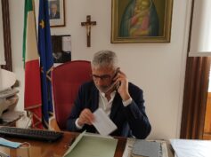 In letargo non è solo la città, anche l’amministrazione si muove come tanti posapiano