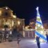 Illuminato l’albero di Natale in piazza San Giovanni