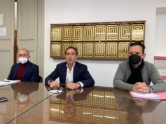 Conferenza stampa del Partito Democratico al Comune di Ragusa, su urbanistica e crisi idrica
