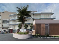 Infopoint di piazza Malta, Marina di Ragusa: solite mani, solito flop
