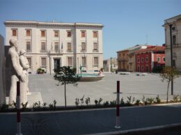 Una iniziativa della Banca Agricola Popolare di Ragusa destinata a rigenerare piazza Poste e, indirettamente, il centro storico superiore