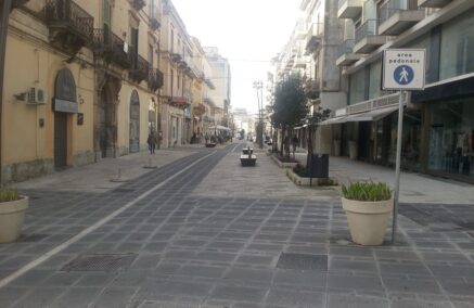 Legambiente Ragusa stronca in maniera netta la decisione del sindaco Cassì di riaprire al traffico la via Roma