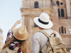 All’improvviso, tutti preoccupati per il turismo