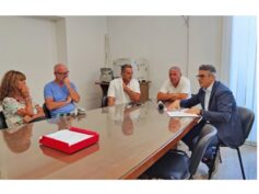 I residenti di Passo Marinaro e Randello Magghialonga a Palazzo di Città con il consigliere Sergio Firrincieli