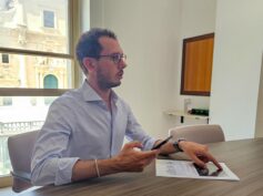Federico Bennardo segnala altre proteste di genitori per le tariffe alla piscina comunale di Ragusa: “Disatteso il programma elettorale”