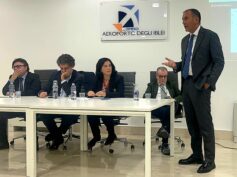 Per Nello Dipasquale, la Regione deve sostenere tutti gli aeroporti minori allo stesso modo e deve finanziare nuove tratte