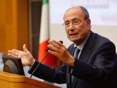 Gli auguri natalizi di Schifani: «Sicilia in crescita grazie a impegno collettivo. Guardiamo al futuro con fiducia»