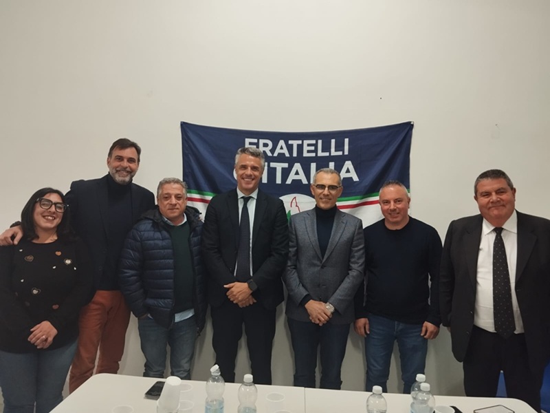 Fratelli d’Italia di Pozzallo sul consigliere Giannone: “Sciacallo e bugiardo. Si appropria di battaglie altrui per nascondere il suo fallimento e mendicare voti.”