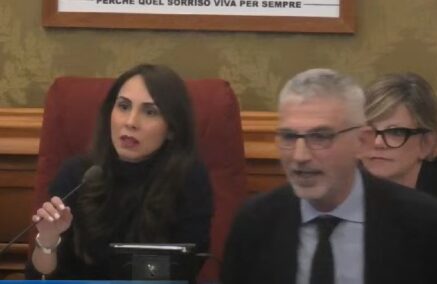 Consiglio comunale facile e sbrigativo, torna a presiedere la vice Caruso