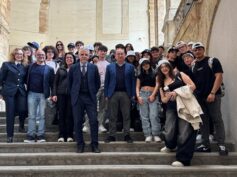Il Carducci di Comiso ricevuto dall’On.Abbate a Palazzo dei Normanni: “La costituzione siciliana diventi materia di studio alle superiori”