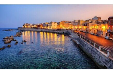 A Siracusa di turismo almeno si parla