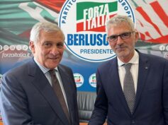 Per la cronaca, è stato Tajani a invitare Calenda alla Festa dei giovani di Forza Italia