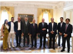 Diventa eccessivo e dannoso lo sdegno per il passaggio di Cassì in Forza Italia, spropositato quello per il trasloco fisiologico di alcuni assessori e consiglieri
