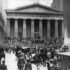 Peggio del crollo di Wall Street nel ’29 o del ponte Morandi di Genova, e le soluzioni non sembrano quelle ideali