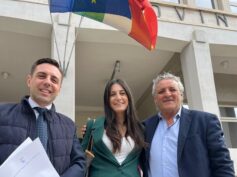 I consiglieri provinciali della Democrazia Cristiana, Irene Tidona, Alessio Ruffino e Giovanni D’Aquila, in un comunicato, dimenticano di indicare il partito di appartenenza