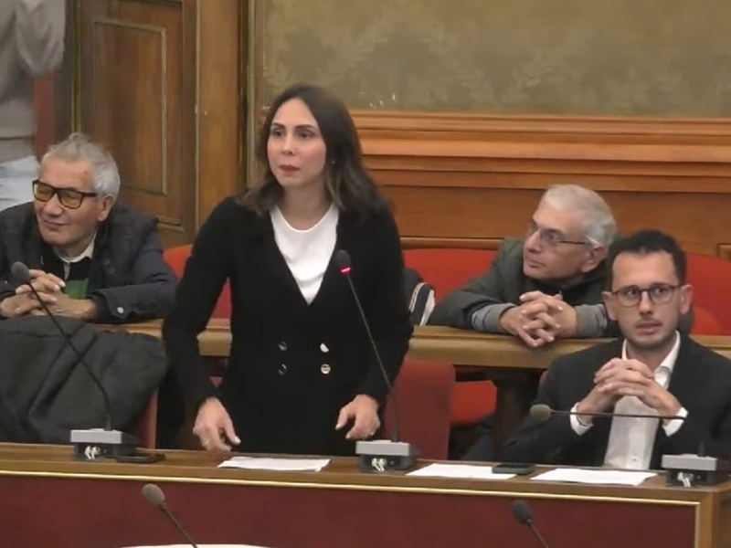 La consigliera Caruso chiede maggiori informazioni sulla definizione agevolata dei tributi comunali