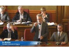 Il Presidente, il Sindaco misto come un cono, Forza Italia-civico, il Gigante e il deluchiano che somiglia al suo leader, contro il centro destra ma che vive con il centro destra