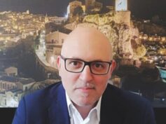 Una nota del Pd di Modica ci rappresenta magistralmente il teatrino della politica locale