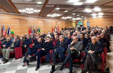Troppa gente ancora alla mensa del civismo