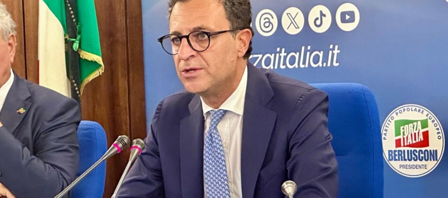 On.le Minardo, si defili da questo squallido teatrino di Forza Italia e si dedichi alla Sua carica di prestigio