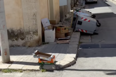 In piazza Solferino, disagi per il dopo mercato del giovedì