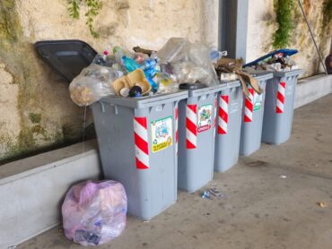 Degrado anche nel nuovo terminal bus di Ragusa