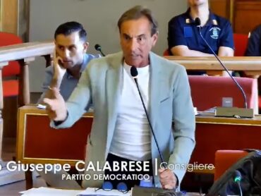 Vicenda lavori al plesso scolastico di via Diodoro Siculo: per Peppe Calabrese “Se si governa sperando nella fortuna, meglio restituire le deleghe”