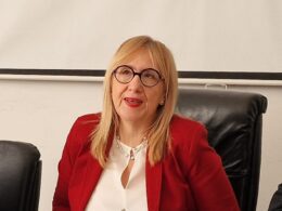 Per la Presidente di Ragusa Prossima, Lilla Anagni, «La riapertura al traffico di via Roma carta della disperazione dell’amministrazione Cassì-Giuffrida»