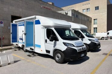 Contrasto alla povertà sanitaria: consegnati all’ASP di Ragusa due ambulatori mobili per l’assistenza alle persone più fragili